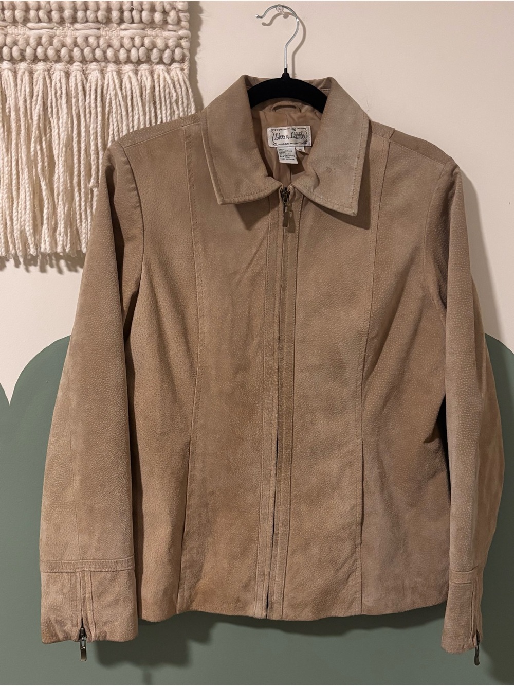 Vintage Women's Tan Suede Zip-Front Jacket